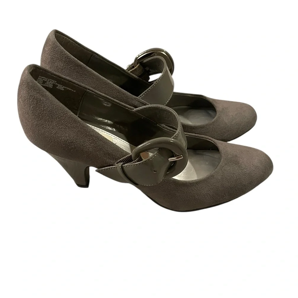 Jaclyn Smith Gray Heels with Buckle